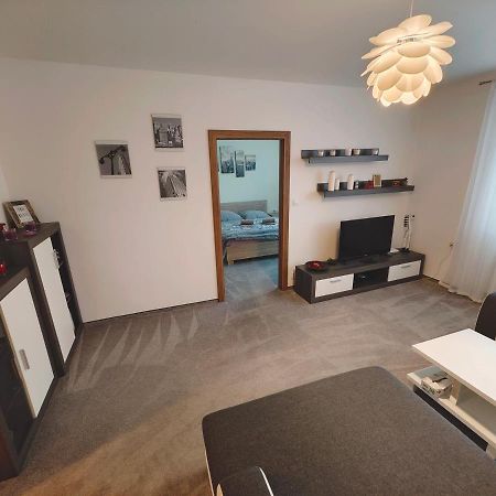 Apartman V Centru Karlovy Vary Bagian luar foto